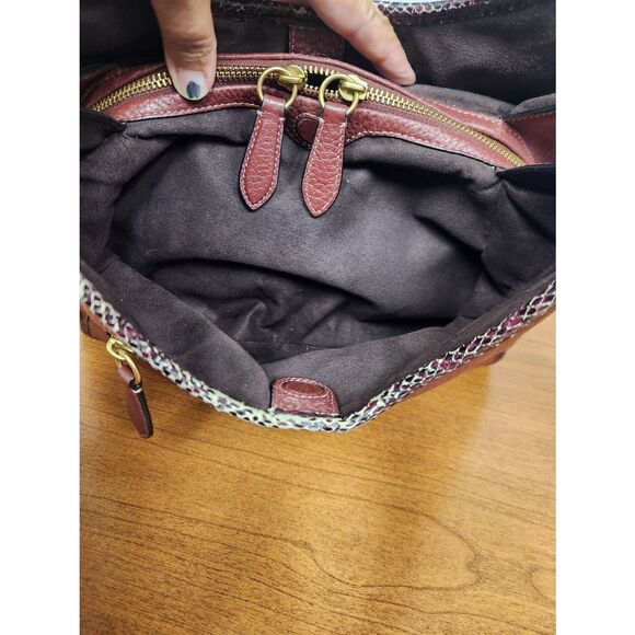 Coach Kristy Burgundy Shoulder Bag With Exotic Embossed Snake Trim. See pictures - Picture 15 of 16